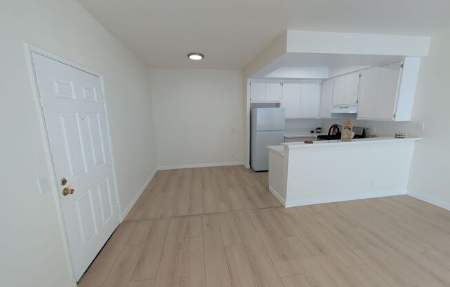 2 beds, 2 baths, 1,000 sqft, $2,295, Unit UNIT 210