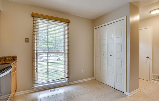 3 Bedroom Townhome in Great Location!