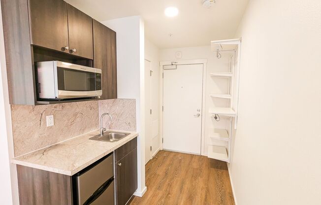 Studio, 1 bath, 186 sqft, $1,275, Unit 202-ARCH