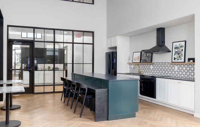 1 bed, 1 bath, 704 sqft, $1,230, Unit 307