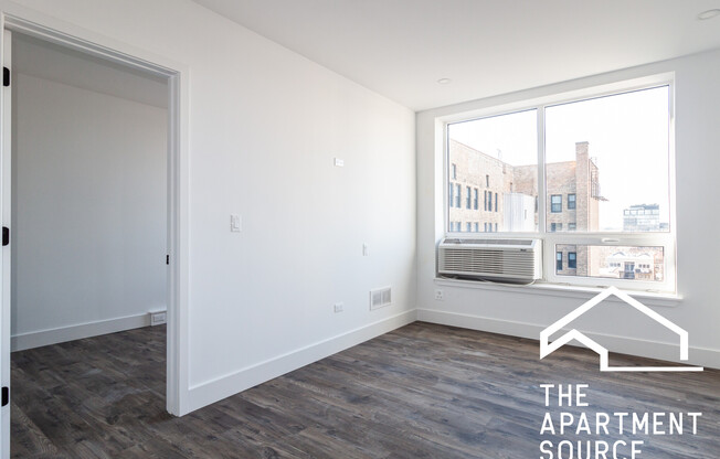 941 W Carmen St #102