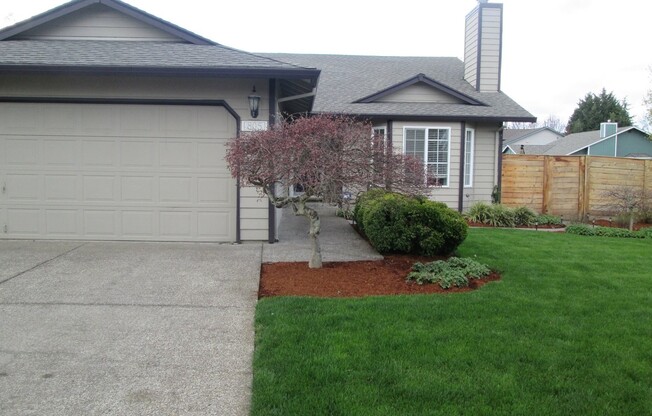Bright 3 Bedroom Home with Vaulted Ceilings, Bay Windows, Granite Kitchen & Spacious Backyard