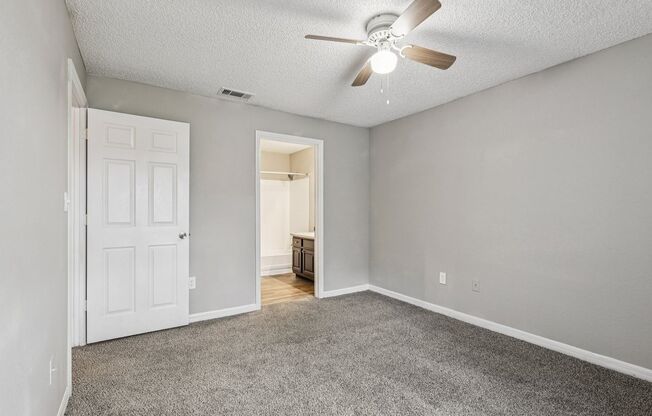 2 beds, 2 baths, 966 sqft, $1,499, Unit 07-303