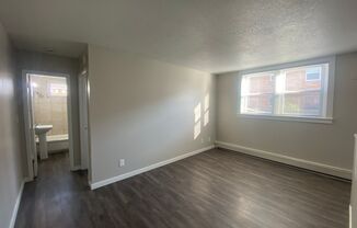 1 bed, 1 bath, 545 sqft, $695, Unit 114 NW College Ave #02