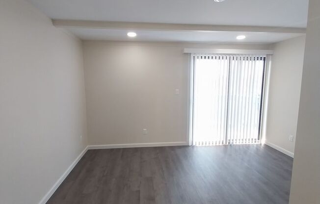 1 bed, 1 bath, 672 sqft, $1,995