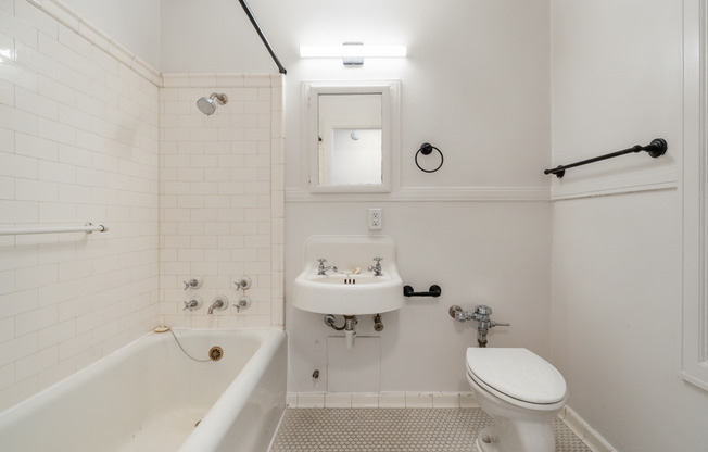 Studio, 1 bath, 200 sqft, $1,525