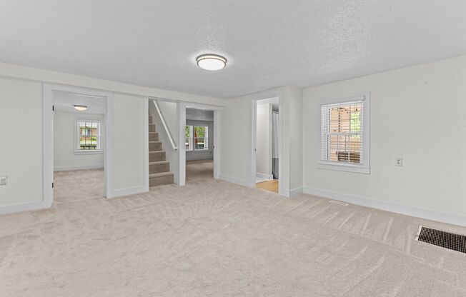 Updated Farmhouse in Wake Forest with scenic views; private and quiet, Must See!