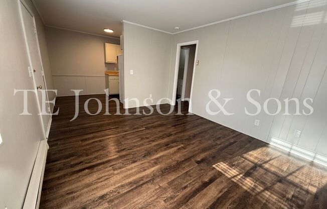1 bed, 1 bath, $695, Unit 126 Weatherwood 6