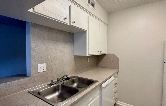 1 bed, 1 bath, 640 sqft, $1,275