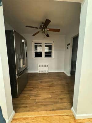 2 beds, 1 bath, $3,027, Unit 2