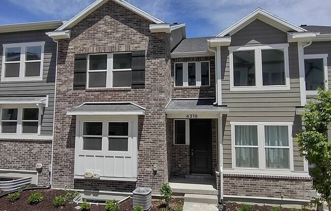 $1,000 OFF First Month's Rent, Herriman Townhouse