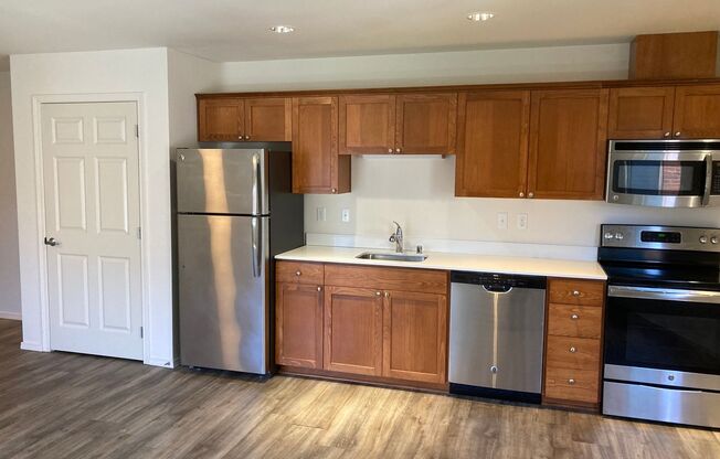 1 bed, 1 bath, 591 sqft, $1,828, Unit 6-G