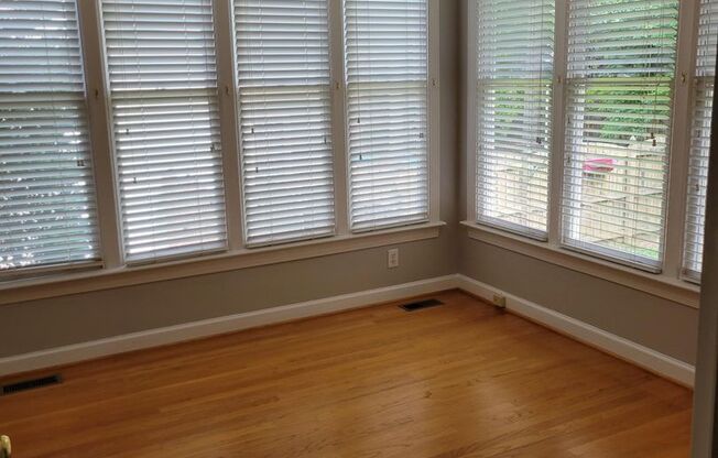 Awesome 4br/2.5ba in exc Cary Location! Available Now!