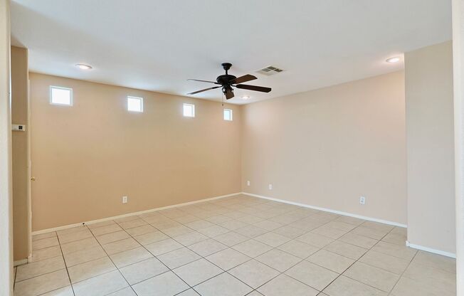 3 beds, 2.5 baths, $1,750
