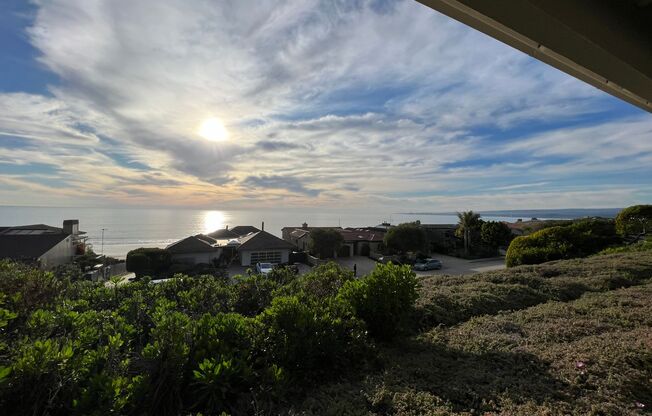 3 beds, 3 baths, 3,104 sqft, $9,995, Unit 1034 Via Malibu