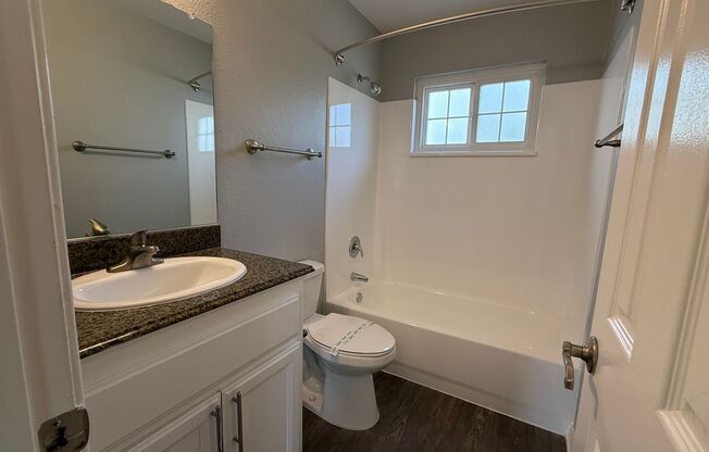 2 beds, 1 bath, 850 sqft, $2,490, Unit 785J