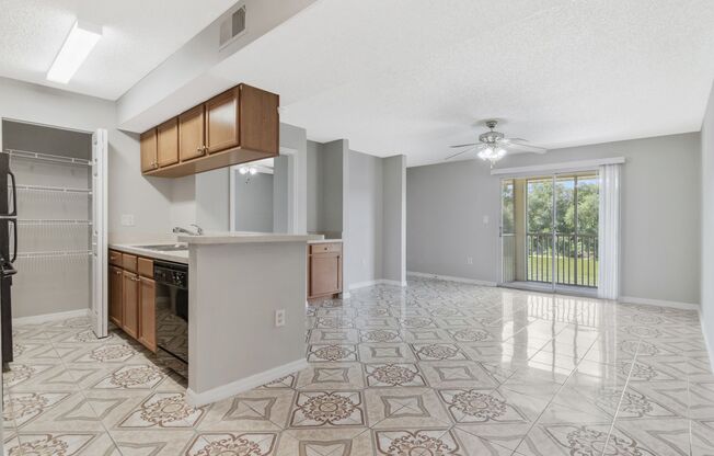 2 beds, 2 baths, $1,750