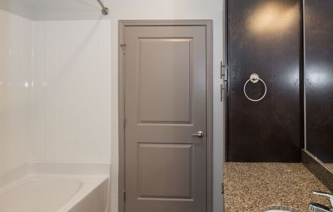 1 bed, 1 bath, 588 sqft, $1,520, Unit 303