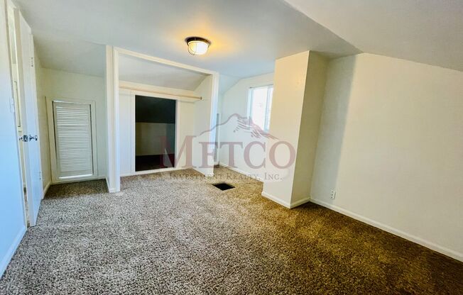 3 beds, 2 baths, $2,050