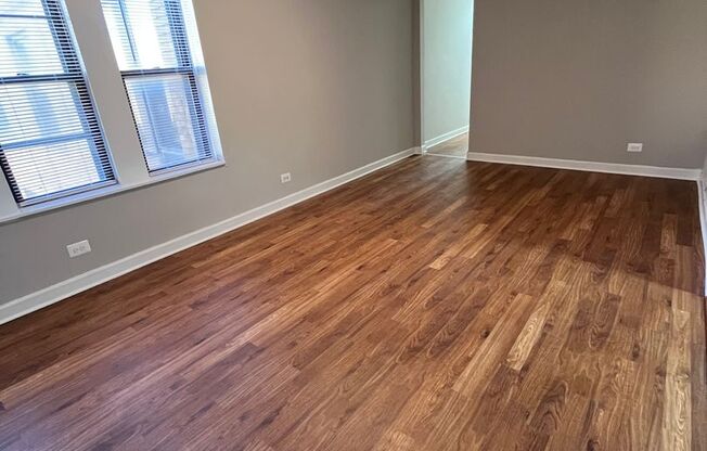 2 beds, 1 bath, 900 sqft, $1,195, Unit WL 306