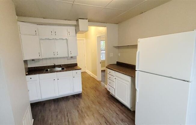 2491 S 7 ST