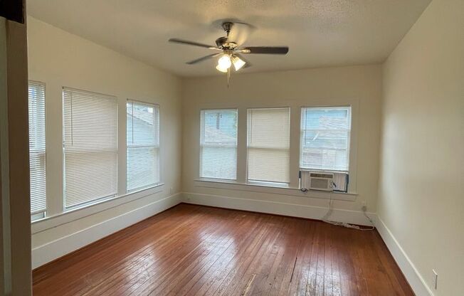 3 beds, 1 bath, $1,950