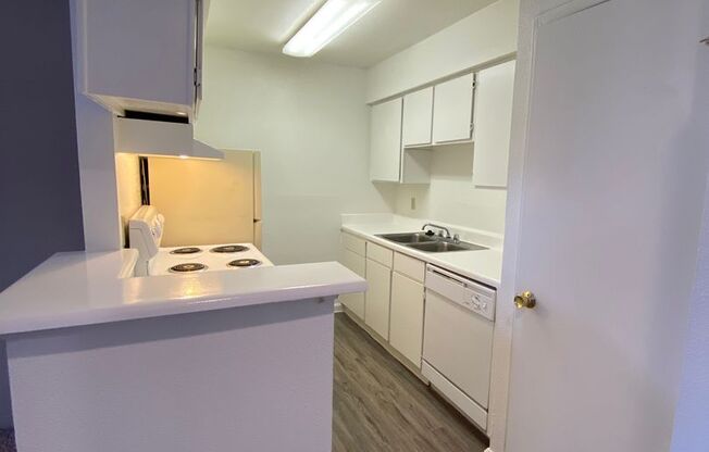 1 bed, 1.5 baths, 866 sqft, $935, Unit 2208
