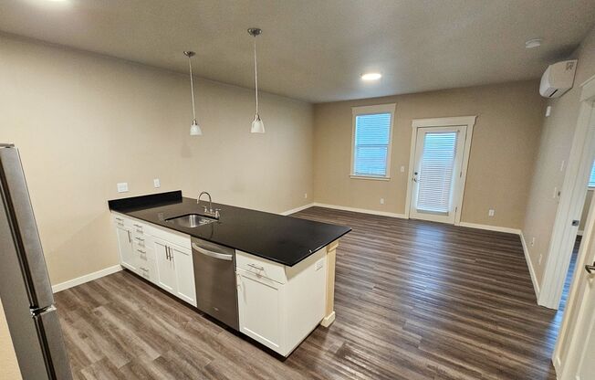 1 bed, 1 bath, 707 sqft, $1,550, Unit 308