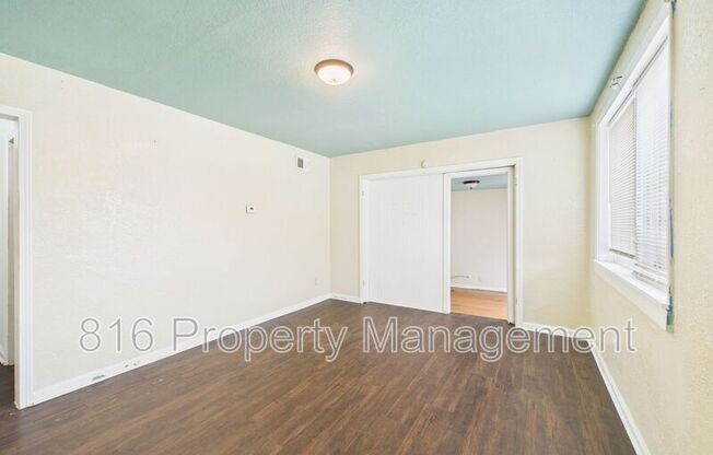 3425 JACKSON AVE