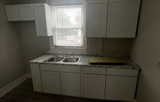 3 beds, 1 bath, $950