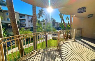 3 beds, 2 baths, $3,295, Unit 201
