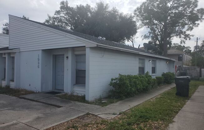 1932-1938 Crystal Grove Dr, Lakeland, FL 33801-8033