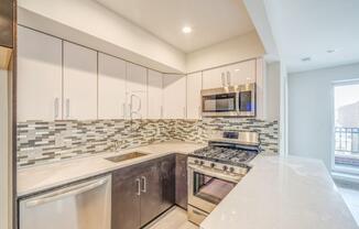 30 68 38 ST