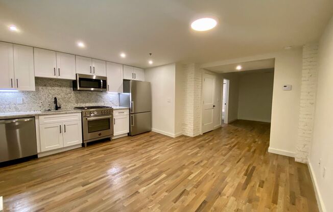 Studio, 1 bath, 450 sqft, $1,500, Unit 005