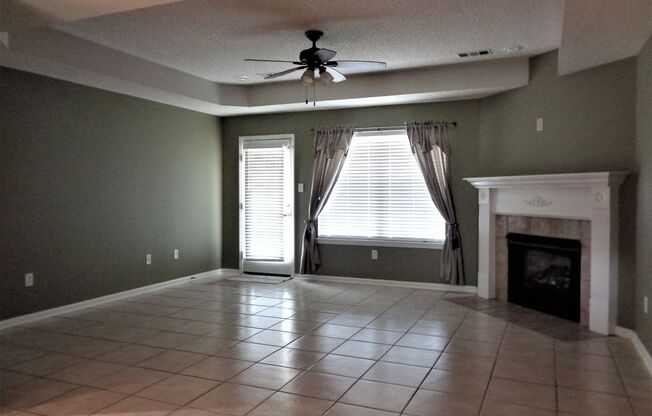 3 beds, 2 baths, $1,750