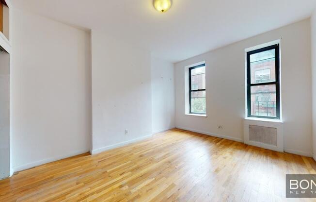 2 beds, 1 bath, $3,800, Unit 11