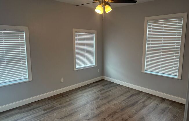 Large 4 bedroom West Tampa Bungalow