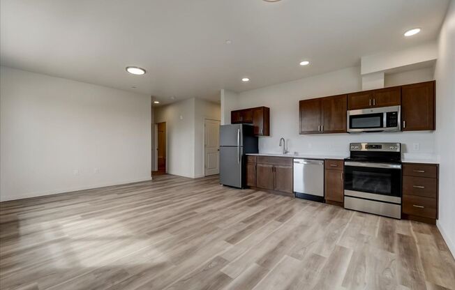 1 bed, 1 bath, 748 sqft, $1,600, Unit A-06