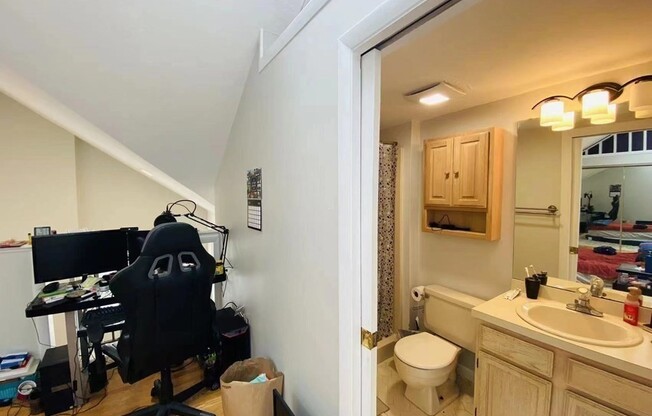 2 beds, 2 baths, 826 sqft, $2,700, Unit D309
