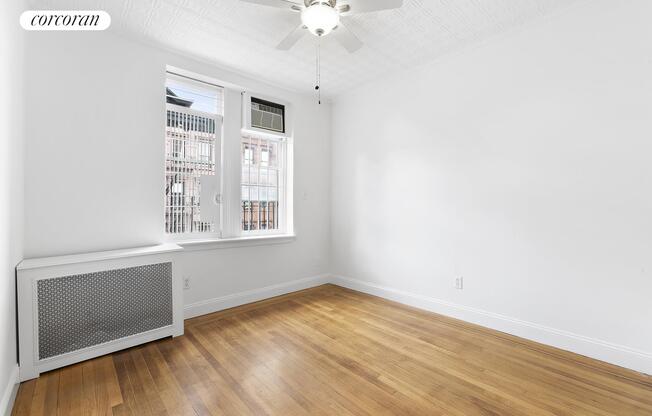 269 W 12 ST
