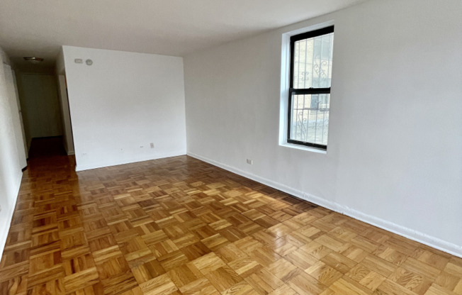 Studio, 1 bath, $2,200, Unit 1H