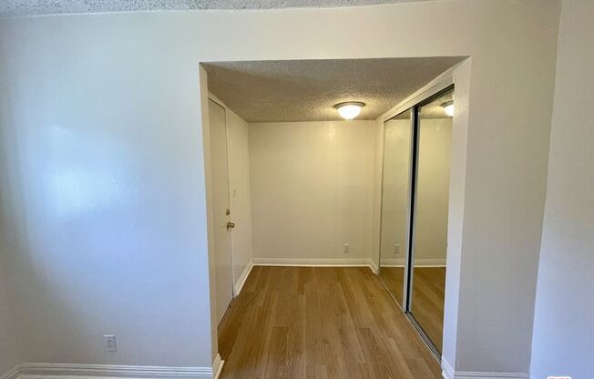 2 beds, 1 bath, 1,000 sqft, $2,495, Unit 3421 5