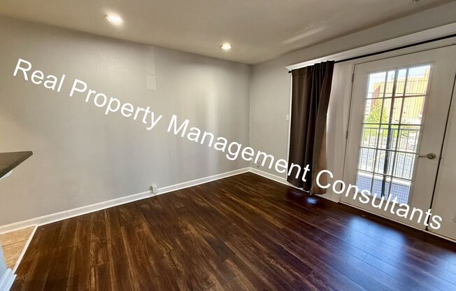 2 Bed 2 Bath West Plaza Urban Oasis