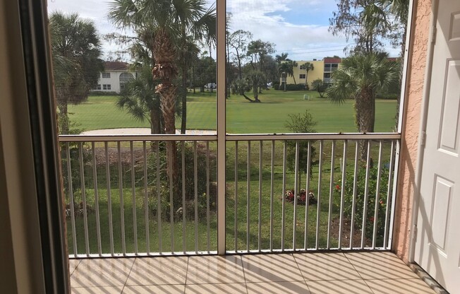 Quail Forest Condo For Rent - Awesome view of the Golf Course!