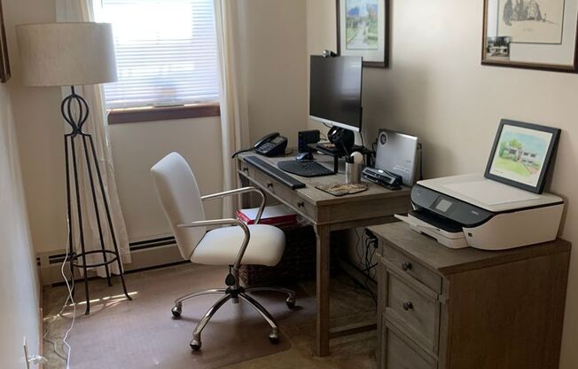 2 beds, 2 baths, 1,020 sqft, $2,500