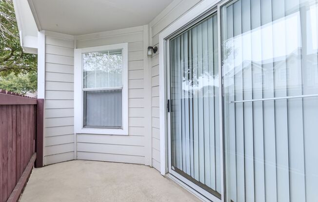 3 beds, 2.5 baths, 1,100 sqft, $1,421, Unit 2502