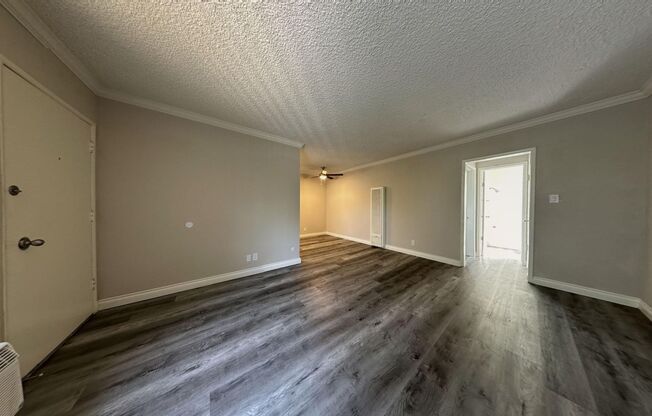 1 bed, 1 bath, 600 sqft, $1,725, Unit 37