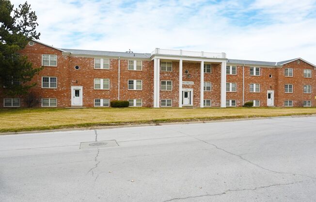 Welcome Home to Kingswood Manor: Your Oasis in the Heart of Omaha!