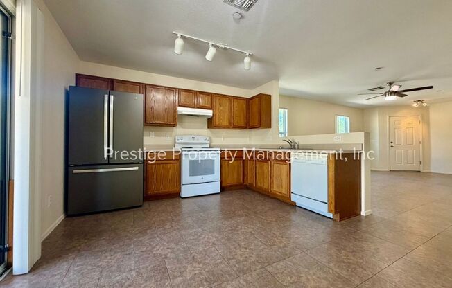 Come Check Out this 2/1 on the Northwest Side With A Split Floorplan!!!