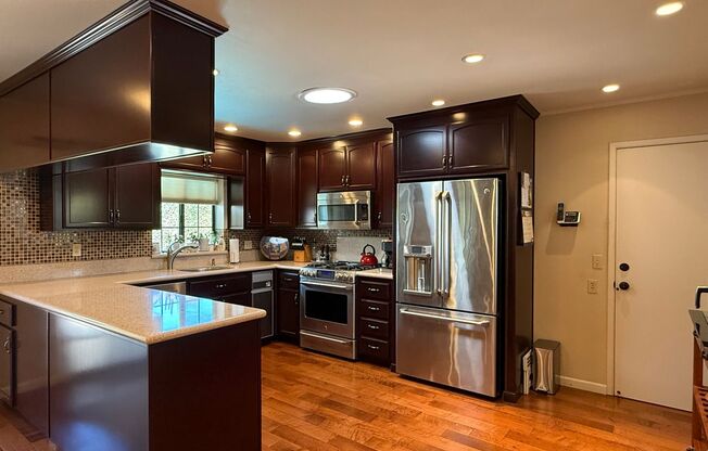 Spacious 4-Bedroom Home, Cupertino Schools, Gated Pool, Solar - Dog Friendly